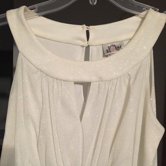 Off-white Colored Sparkly Dress - Picture 2 of 4